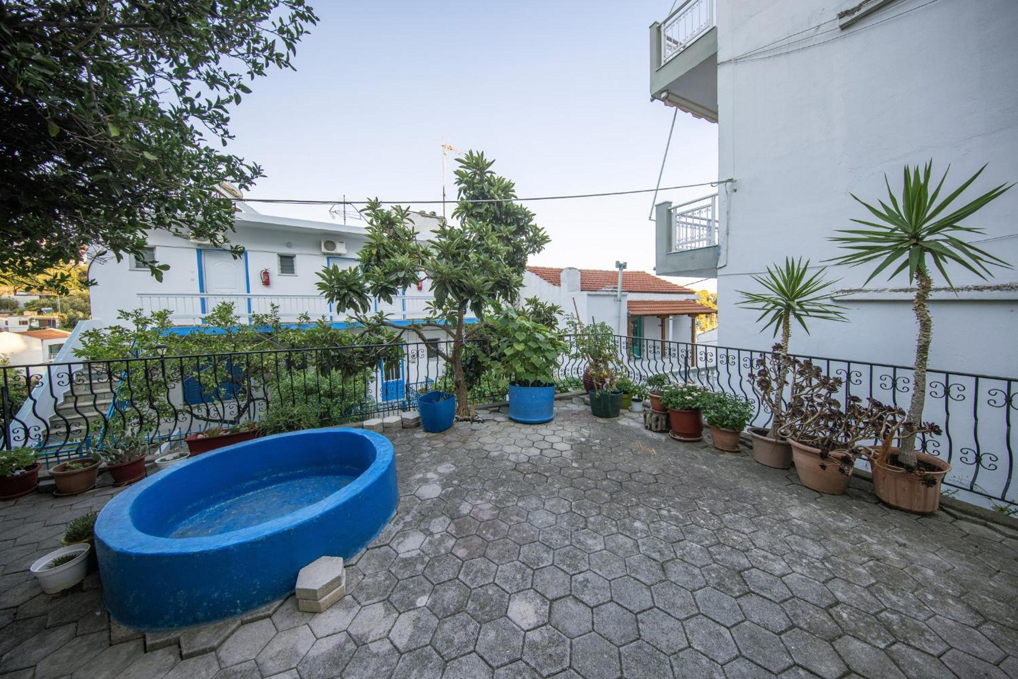 Nikos Rooms Votsi  Exterior photo