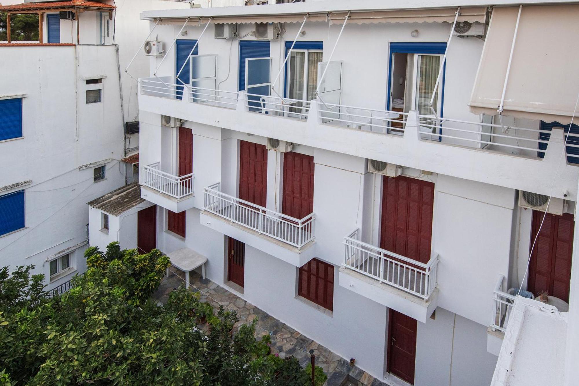Nikos Rooms Votsi  Exterior photo